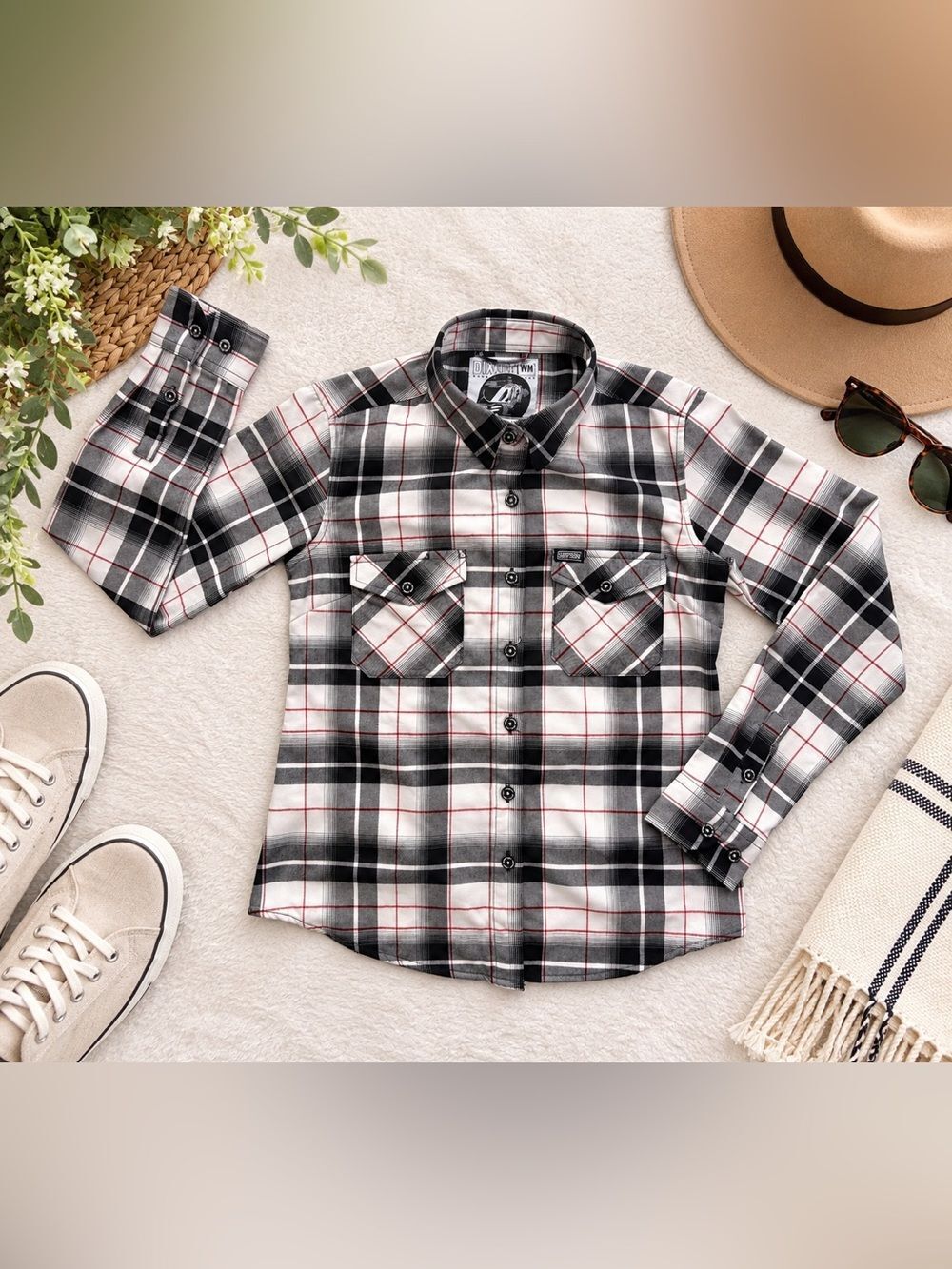Dixon Flannel Co. Simpson Racing Plaid Button Up Shirt Women’s Medium